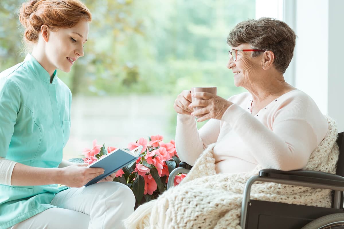 Γιατρός Doctor Home Care σε κατ’ οίκον επίσκεψη