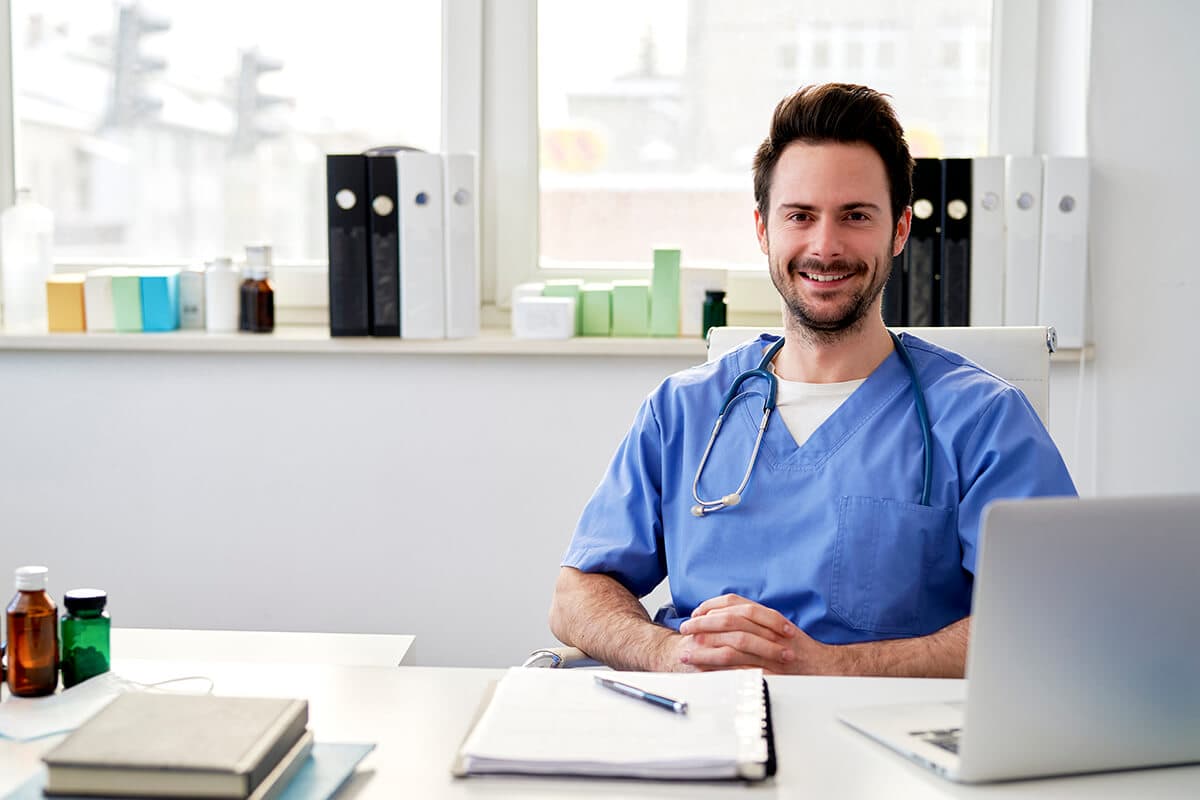 giatros-sto-spiti-doctorhomecare