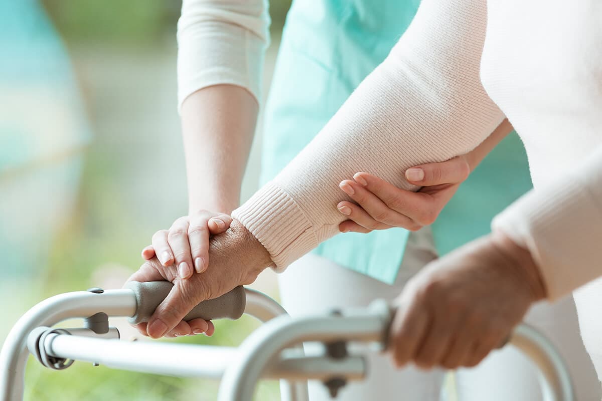 nosileia-sto-spiti-doctorhomecare