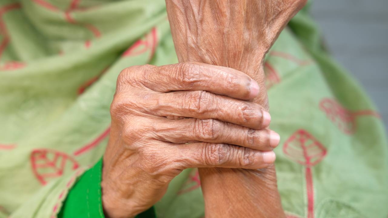 Αρθρίτιδα: Τύποι, Συμπτώματα και Θεραπεία - Doctor Home Care