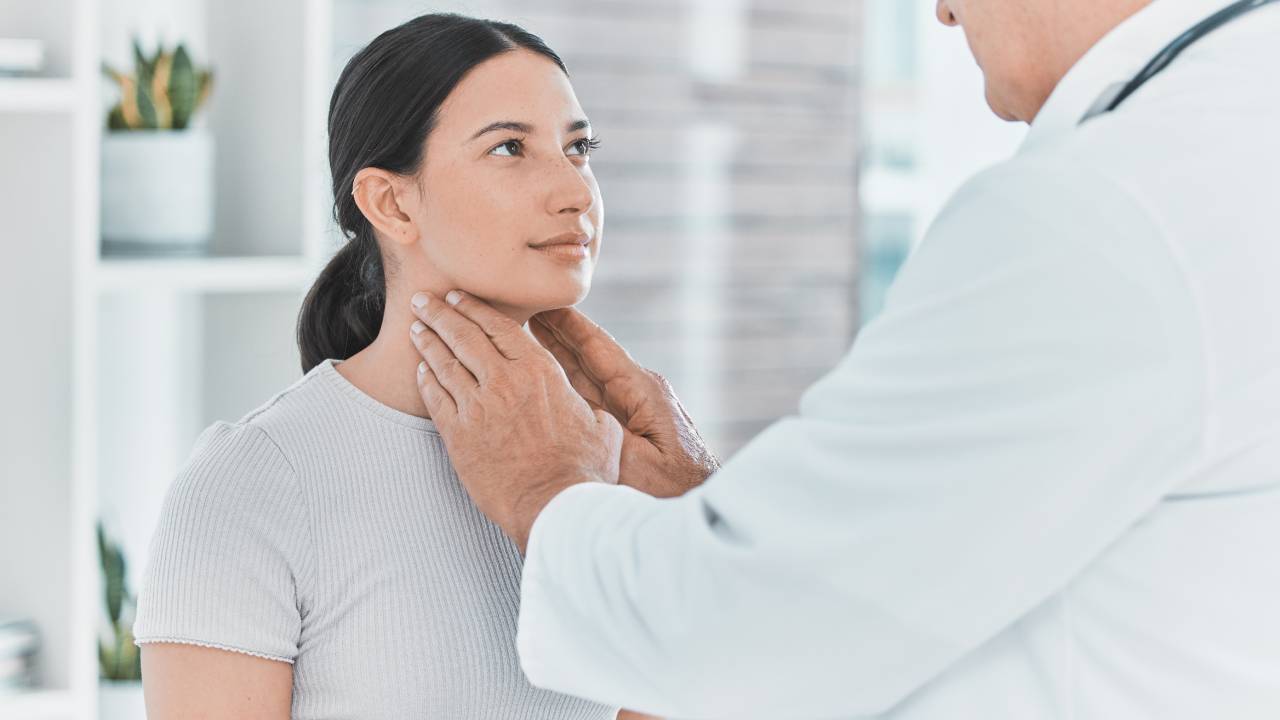 Υποθυρεοειδισμός: Συμπτώματα & Θεραπεία - Doctor Home Care